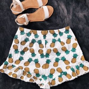 [SOLD] Pineapple Shorts 🍍